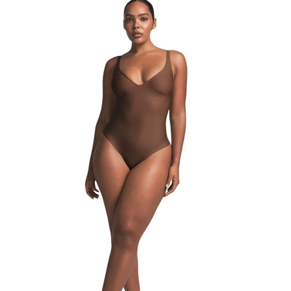 Skims Fits Everybody Plunge Bodysuit Jasper Brown BD-THG-9551W Small - Picture 3 of 5